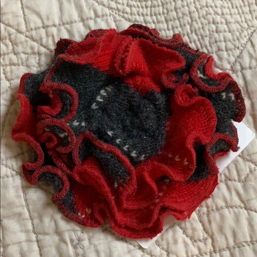 Cashmere handmade flower pin